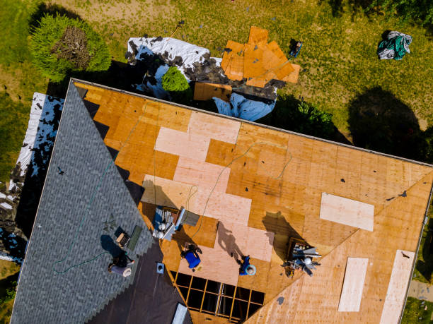Best Emergency Roof Repair  in Calverton, NY